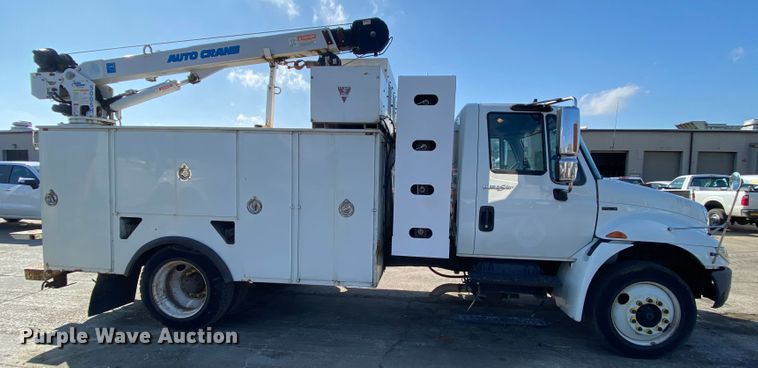 image for item DH7057 2009 International 4300  service truck