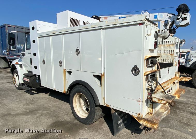 image for item DH7057 2009 International 4300  service truck
