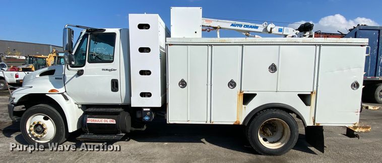 image for item DH7057 2009 International 4300  service truck