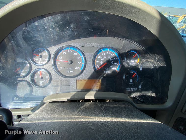 image for item DH7057 2009 International 4300  service truck