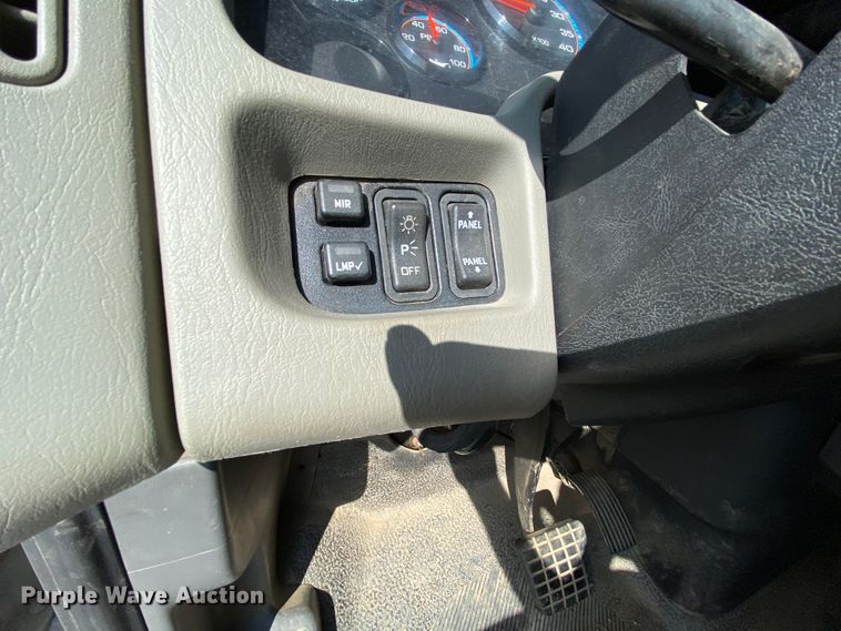 image for item DH7057 2009 International 4300  service truck