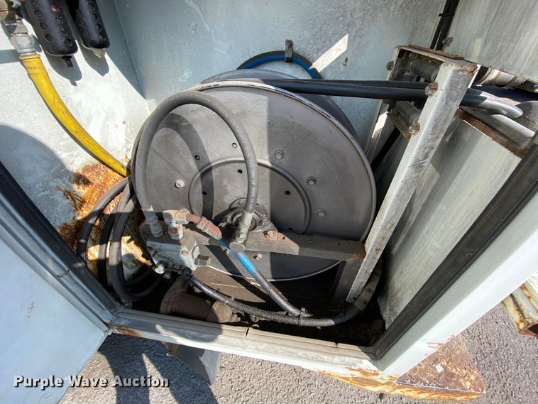 image for item DH7057 2009 International 4300  service truck