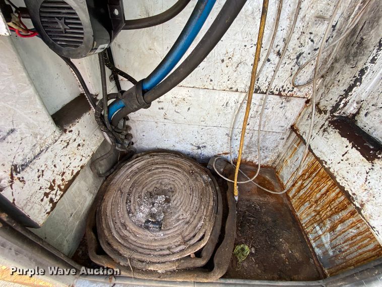 image for item DH7057 2009 International 4300  service truck