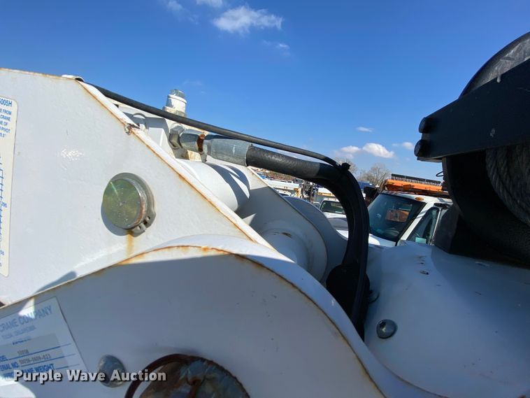 image for item DH7057 2009 International 4300  service truck