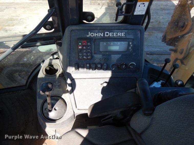 image for item DJ6000 2013 John Deere 410K  backhoe