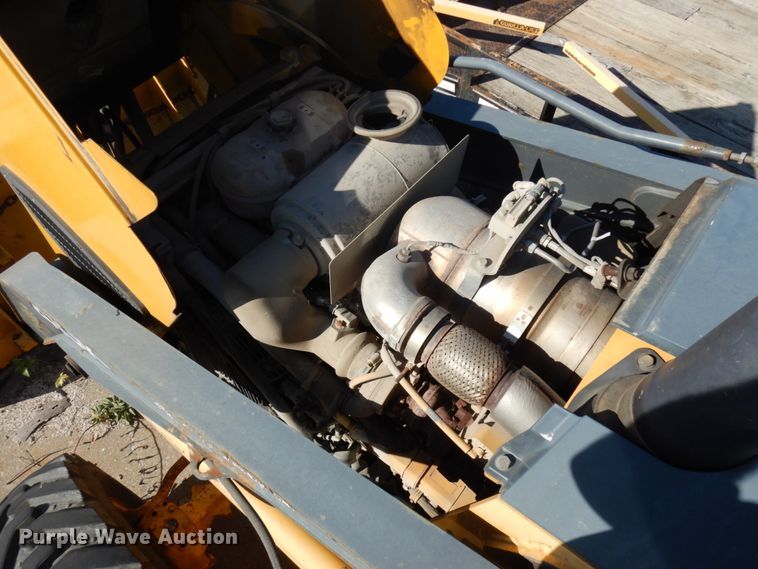 image for item DJ6000 2013 John Deere 410K  backhoe