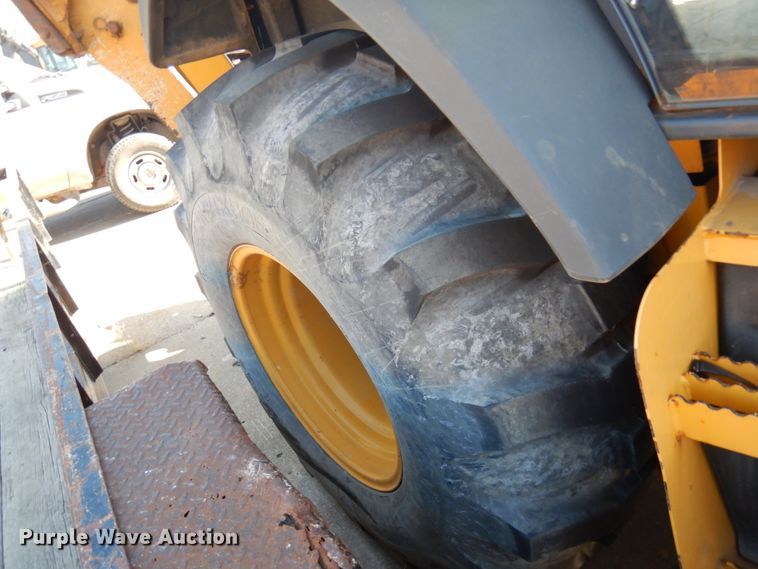 image for item DJ6000 2013 John Deere 410K  backhoe