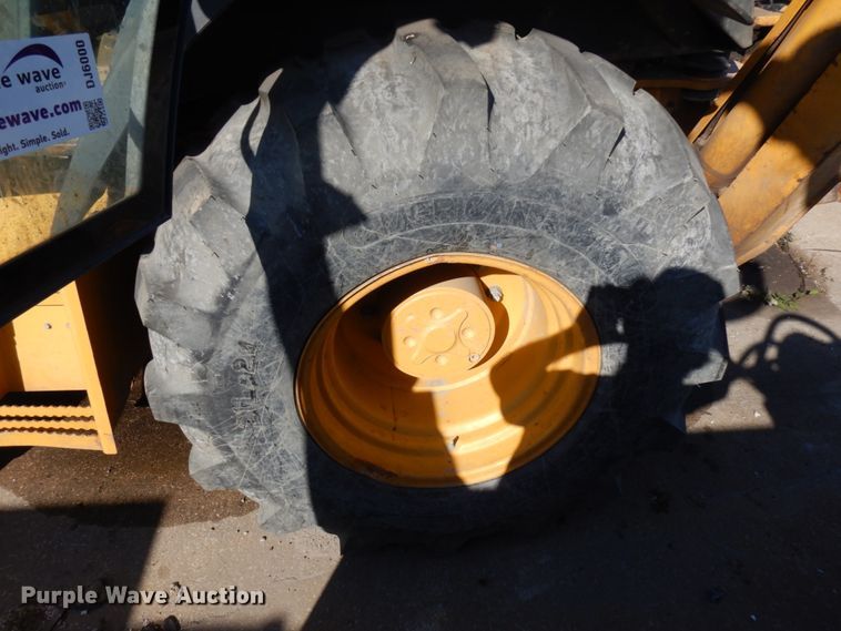 image for item DJ6000 2013 John Deere 410K  backhoe