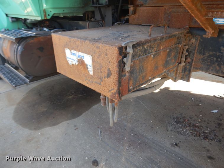 image for item DJ6003 2007 International 7400  dump truck