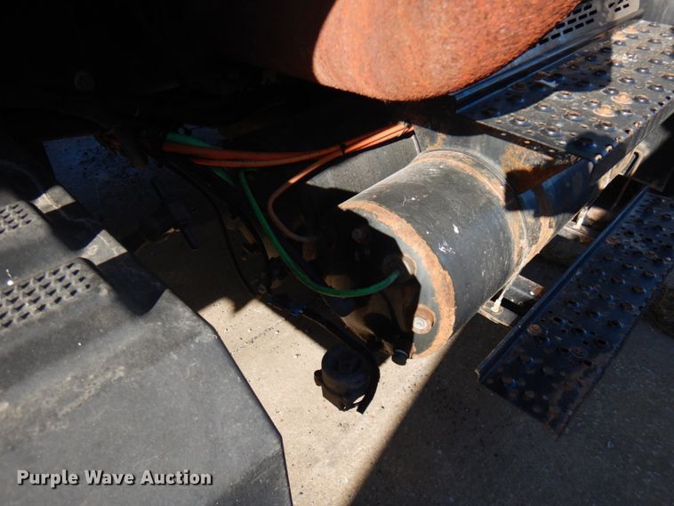 image for item DJ6003 2007 International 7400  dump truck