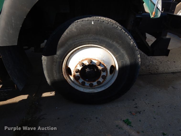 image for item DJ6003 2007 International 7400  dump truck