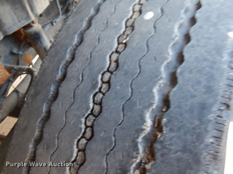 image for item DJ6003 2007 International 7400  dump truck