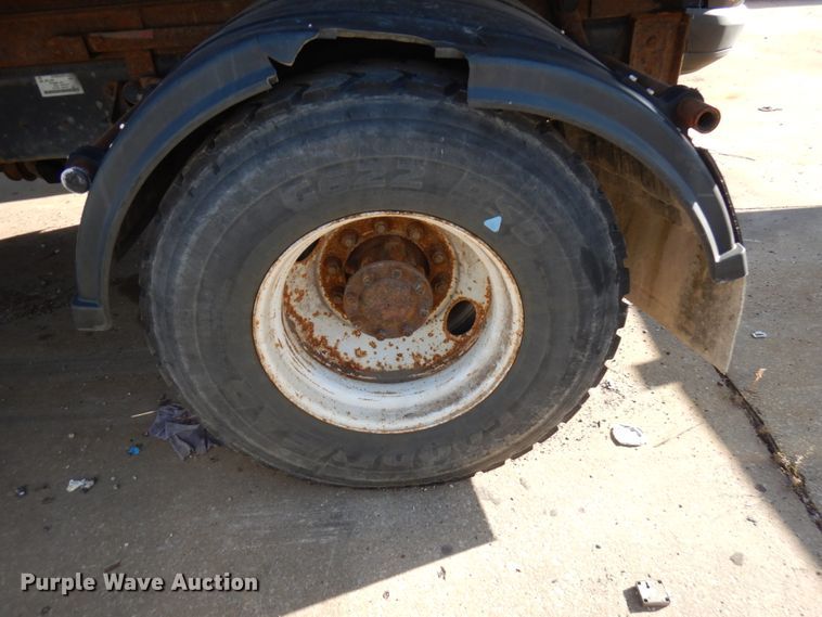 image for item DJ6003 2007 International 7400  dump truck