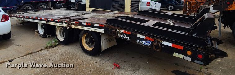 image for item DJ6006 2007 Eager Beaver equipment trailer