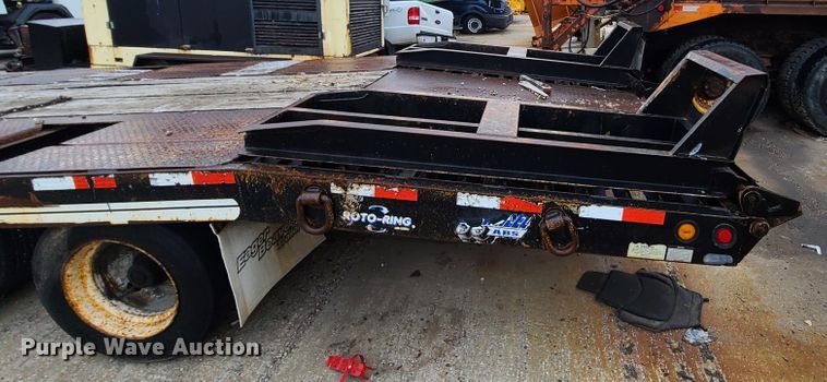 image for item DJ6006 2007 Eager Beaver equipment trailer