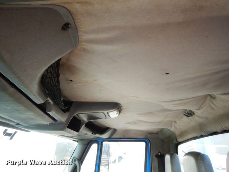 image for item DJ6007 2003 International 4300  service truck with crane