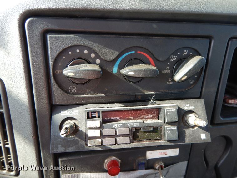 image for item DJ6007 2003 International 4300  service truck with crane