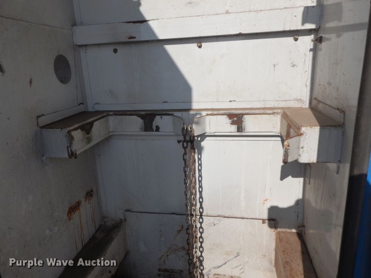 image for item DJ6007 2003 International 4300  service truck with crane