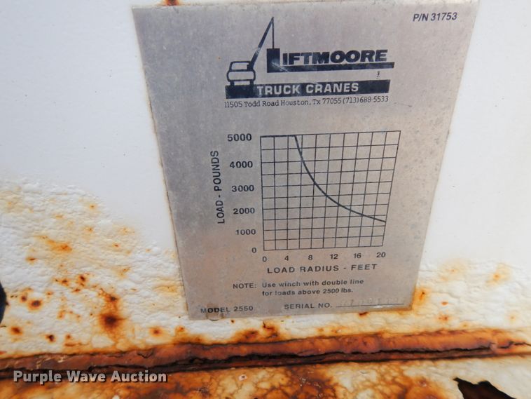 image for item DJ6007 2003 International 4300  service truck with crane