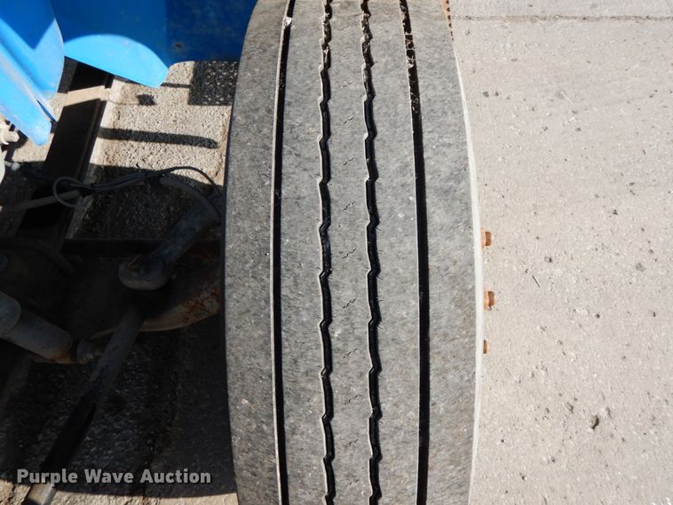 image for item DJ6007 2003 International 4300  service truck with crane