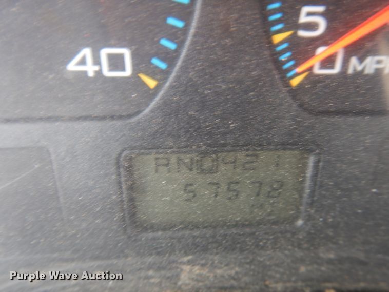 image for item DJ6008 2005 International 4300  service truck with crane