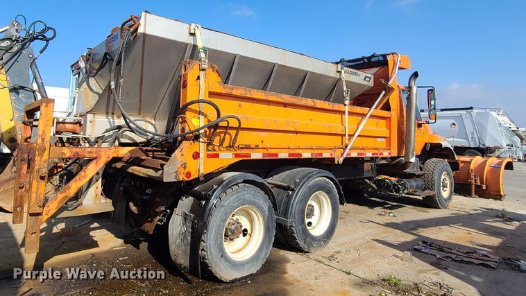 image for item DJ6009 2007 International 7600  dump truck