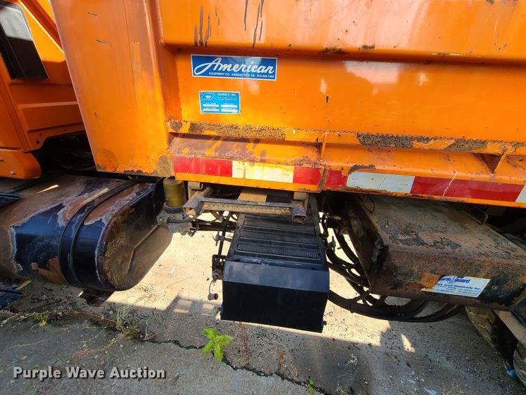 image for item DJ6009 2007 International 7600  dump truck