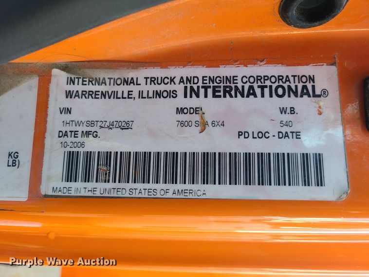 image for item DJ6009 2007 International 7600  dump truck