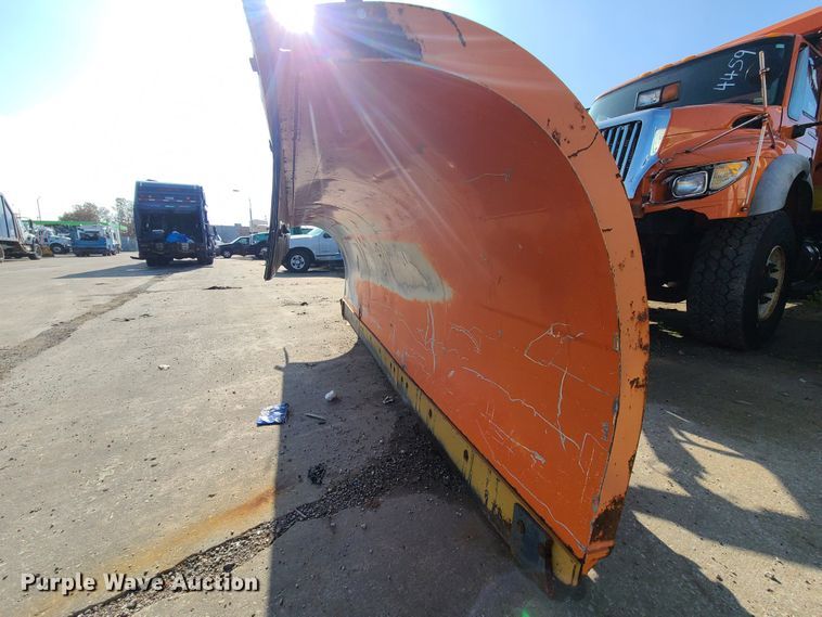 image for item DJ6009 2007 International 7600  dump truck