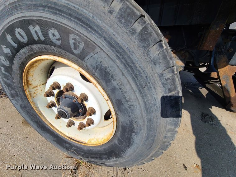 image for item DJ6009 2007 International 7600  dump truck