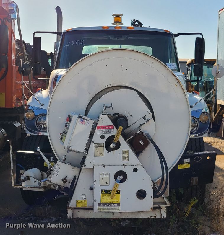 image for item DJ6010 2011 International WorkStar 7500  sewer jetter truck