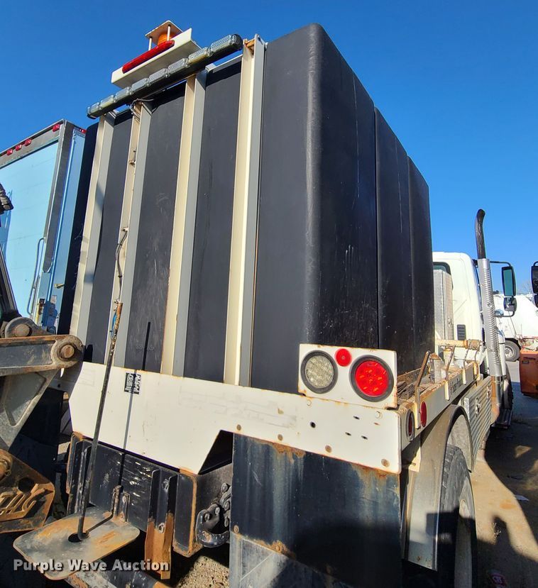 image for item DJ6010 2011 International WorkStar 7500  sewer jetter truck