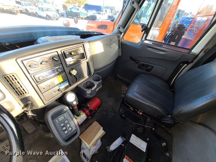 image for item DJ6010 2011 International WorkStar 7500  sewer jetter truck