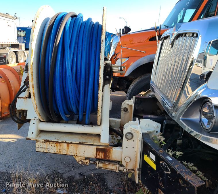 image for item DJ6010 2011 International WorkStar 7500  sewer jetter truck