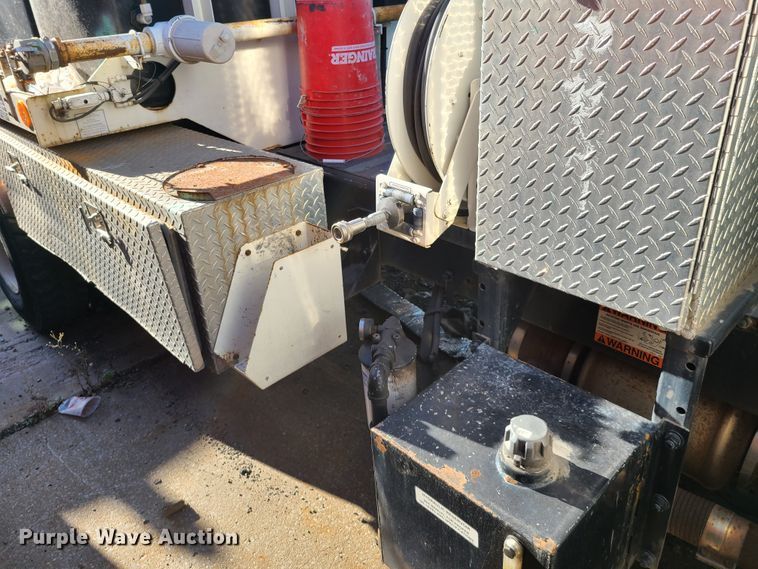 image for item DJ6010 2011 International WorkStar 7500  sewer jetter truck
