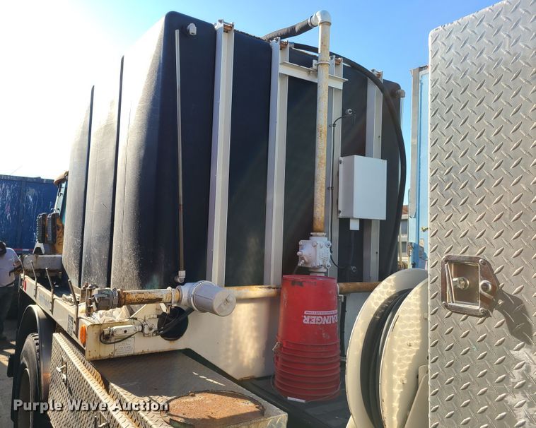 image for item DJ6010 2011 International WorkStar 7500  sewer jetter truck