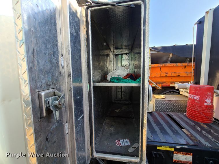 image for item DJ6010 2011 International WorkStar 7500  sewer jetter truck