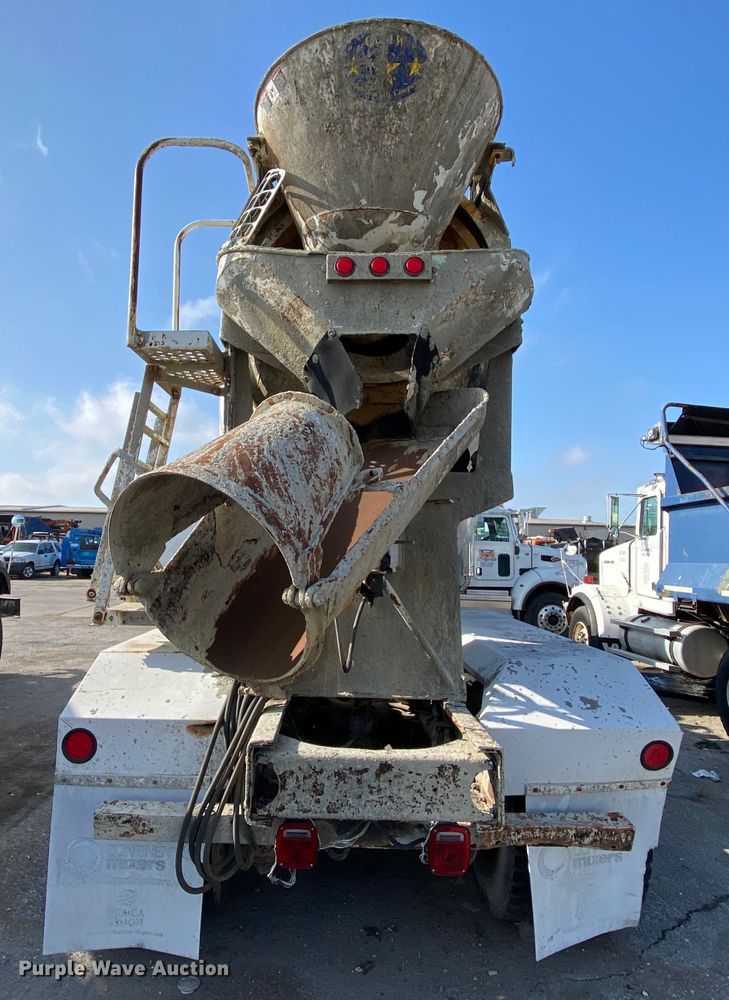 image for item DJ6012 2002 Western Star 4964SX  ready mix truck