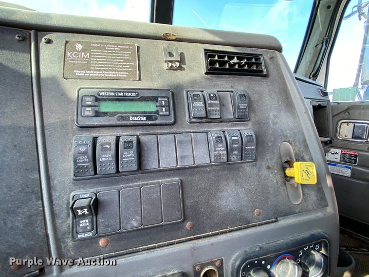 image for item DJ6012 2002 Western Star 4964SX  ready mix truck