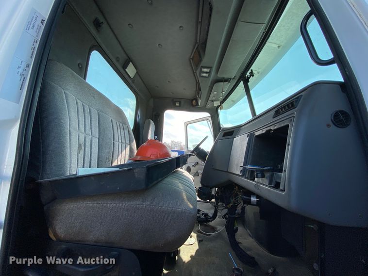 image for item DJ6012 2002 Western Star 4964SX  ready mix truck