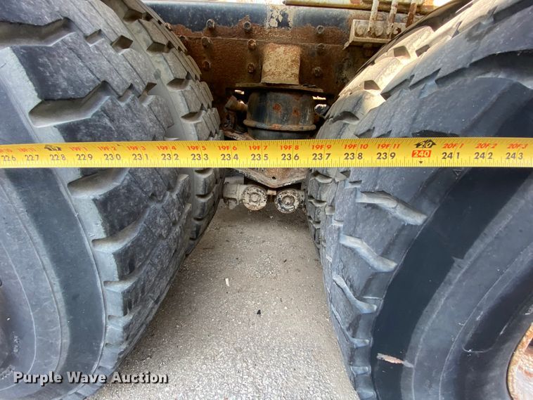 image for item DJ6012 2002 Western Star 4964SX  ready mix truck