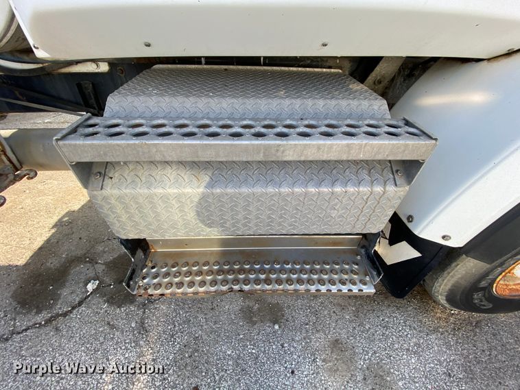 image for item DJ6012 2002 Western Star 4964SX  ready mix truck