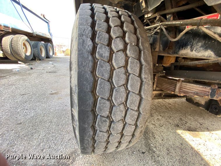 image for item DJ6012 2002 Western Star 4964SX  ready mix truck