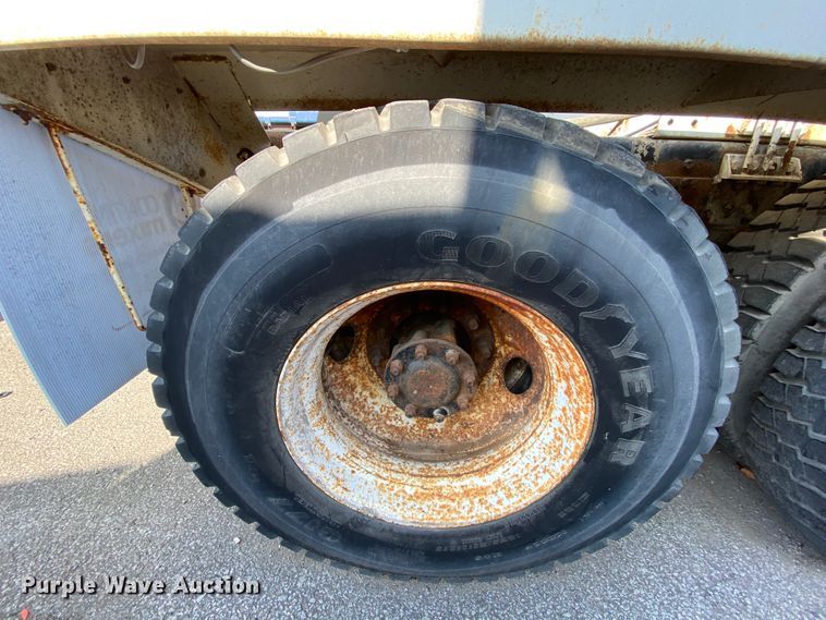 image for item DJ6012 2002 Western Star 4964SX  ready mix truck