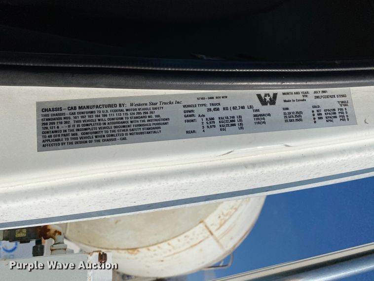 image for item DJ6012 2002 Western Star 4964SX  ready mix truck