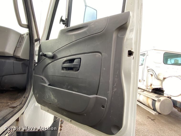 image for item DJ6013 2012 International WorkStar 7500  dump truck