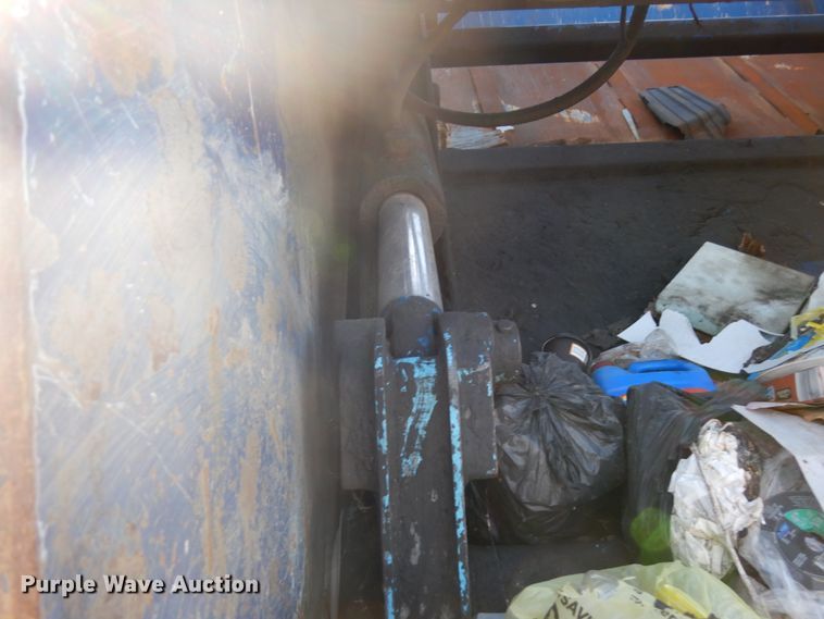 image for item DJ6017 2006 Freightliner Condor  refuse truck