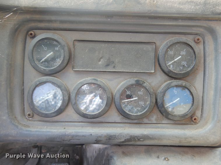 image for item DJ6017 2006 Freightliner Condor  refuse truck