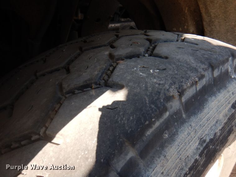 image for item DJ6017 2006 Freightliner Condor  refuse truck