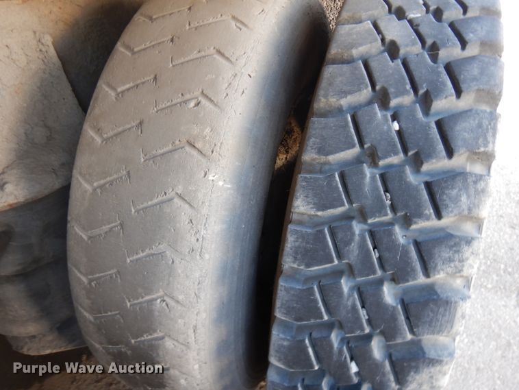 image for item DJ6017 2006 Freightliner Condor  refuse truck